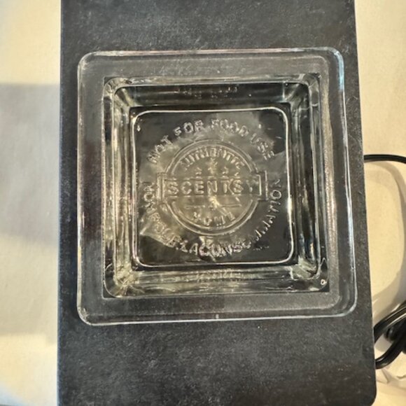 Scentsy Under My Spell Wax Warmer - Gently Used with Box - Picture 4 of 12